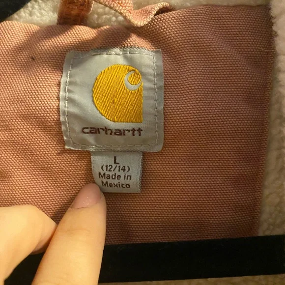 Pink Sherpa-Lined Carhartt Vest - Picture 2 of 3